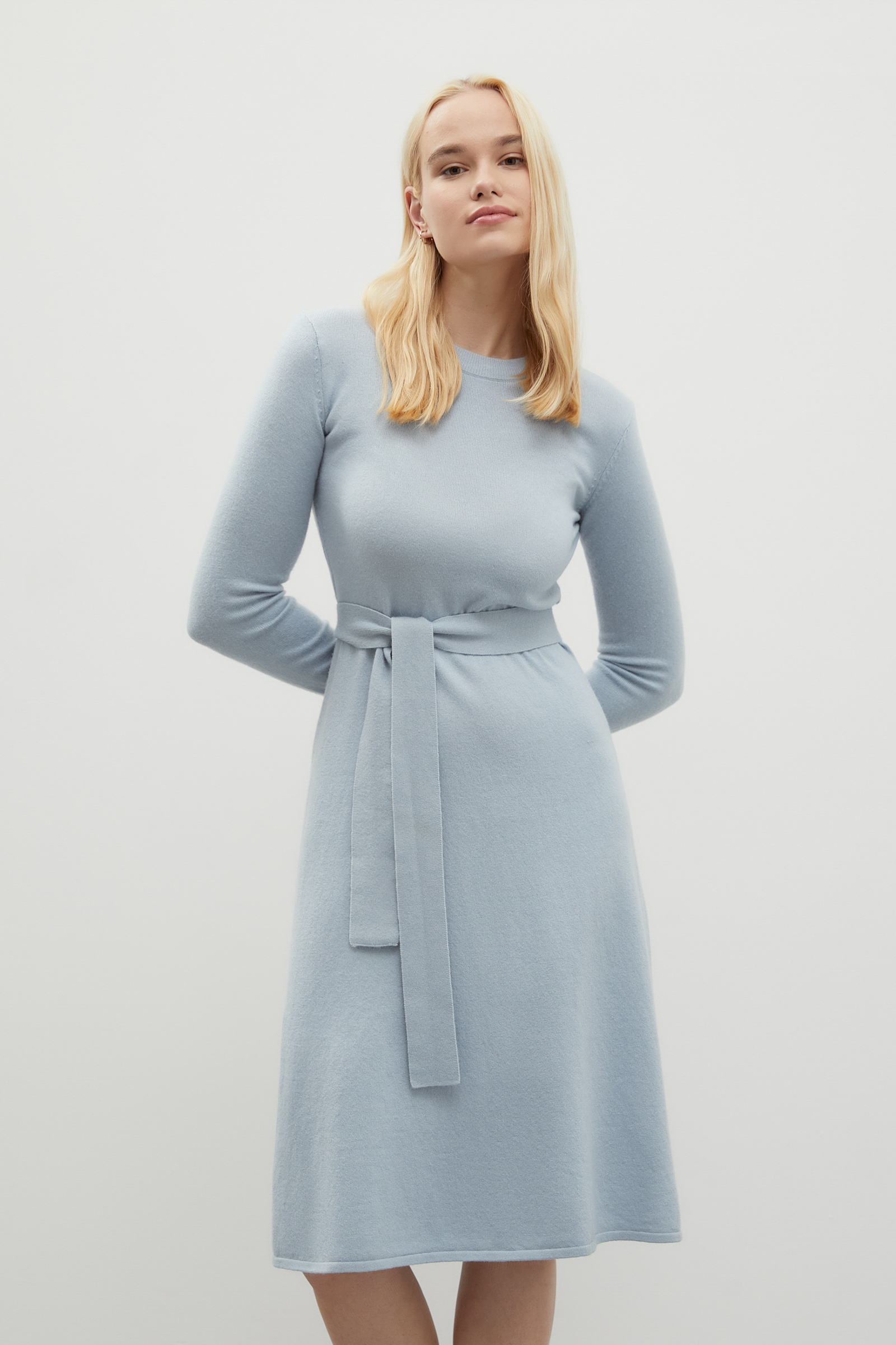 

Платье женское Finn Flare FWC11125 голубое S, FWC11125