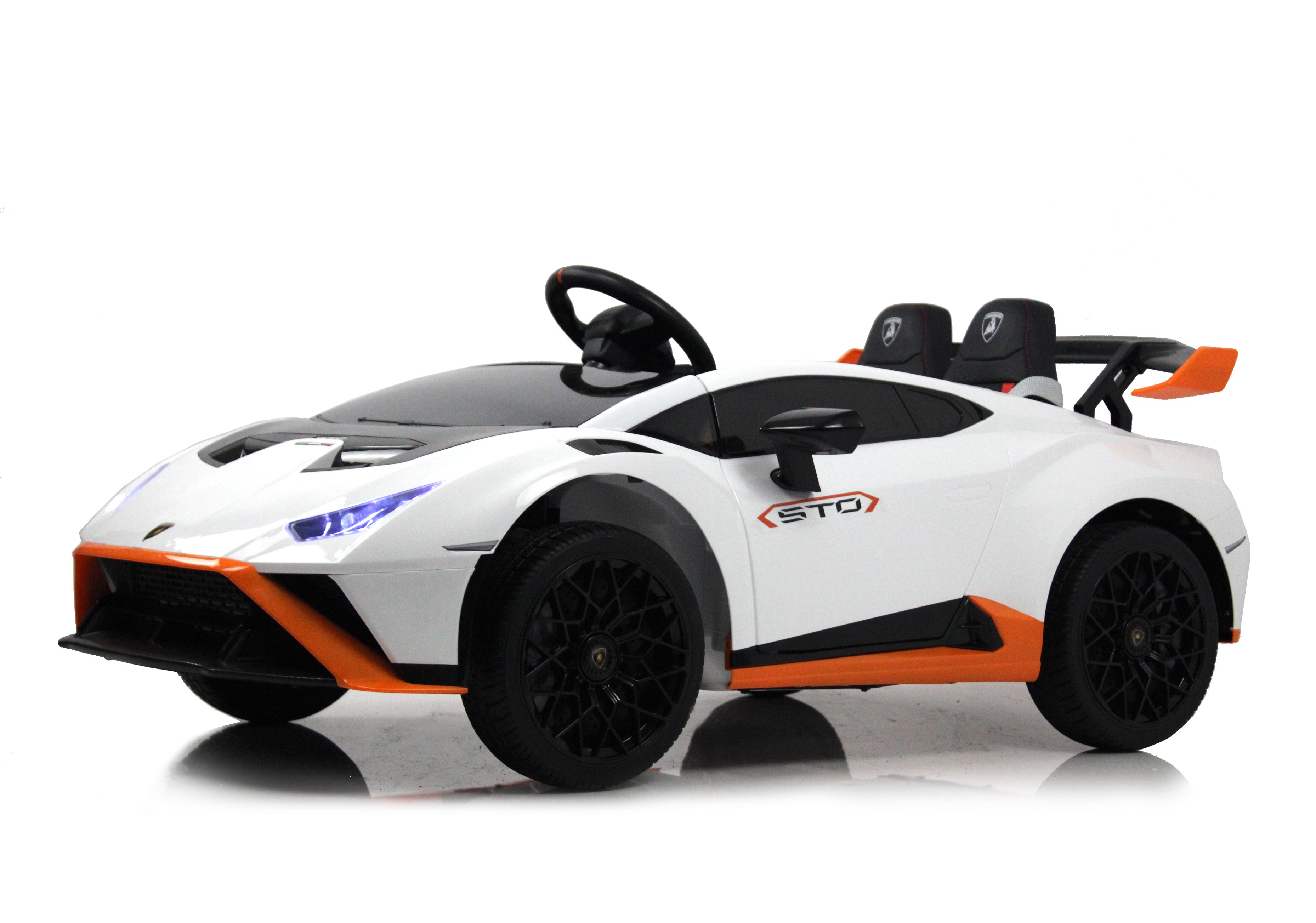 Электромобиль RiverToys Lamborghini E888EE Белый