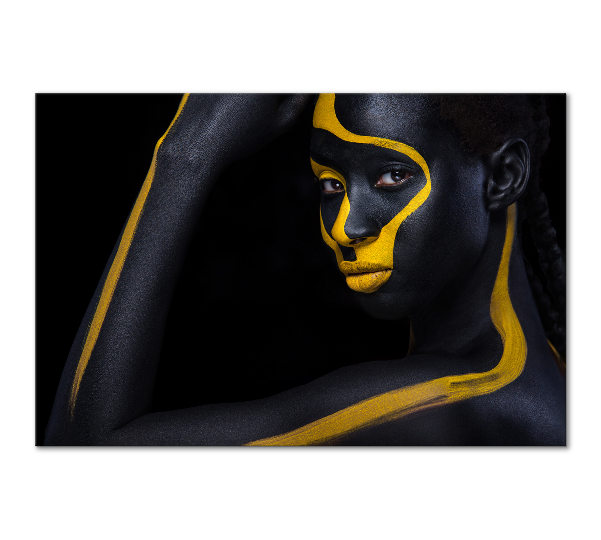 

Картина на холсте Poly Print Art из коллекции Черная пятница центральная 60х90 см.