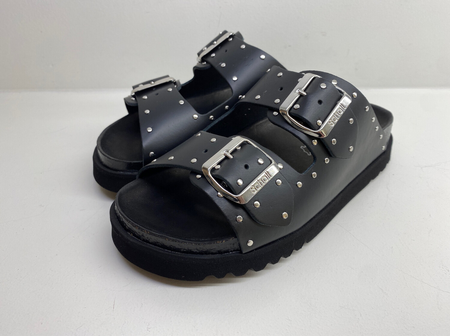 

Сабо женские Scholl Beatriz F306131004 черные 7.5 US, Черный, F306131004
