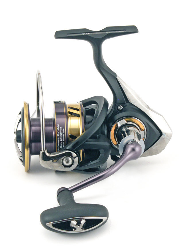 

Катушка безынерционная Daiwa 17 Legalis LT 1000D 10416-105RU, 17 Legalis LT 1000D 10416-105RU