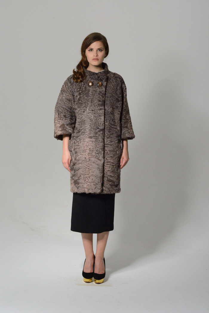 

Шуба женская МОСМЕХА 8007165 разноцветная 44 RU, 8007165