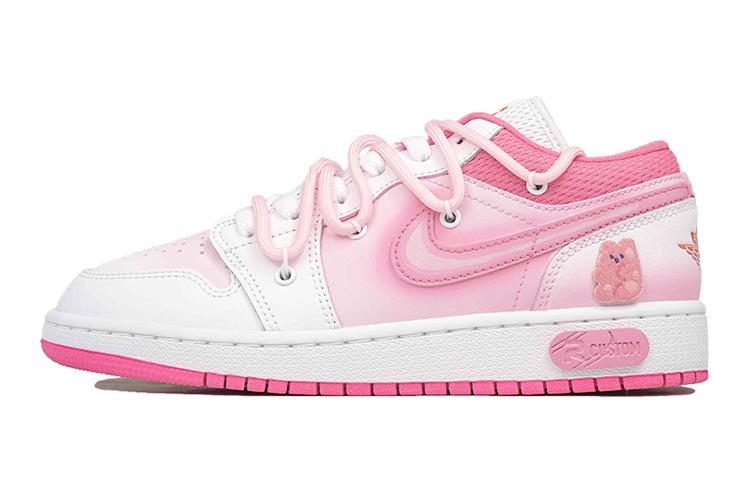 

Кеды унисекс Jordan Air Jordan 1 low Pinksicle RISK GS розовые 36 EU, Розовый, Air Jordan 1 low Pinksicle RISK GS