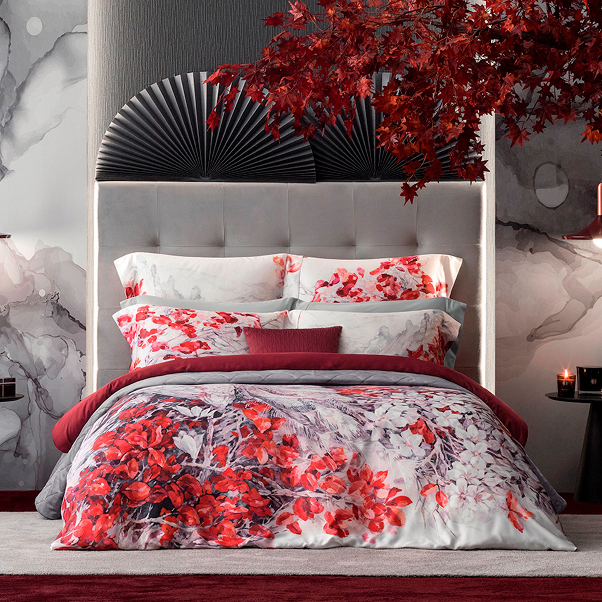 

Комплект постельного белья Togas МИДАРИЯ 220х240/260х270/50х70-2, 4пр, МИДАРИЯ