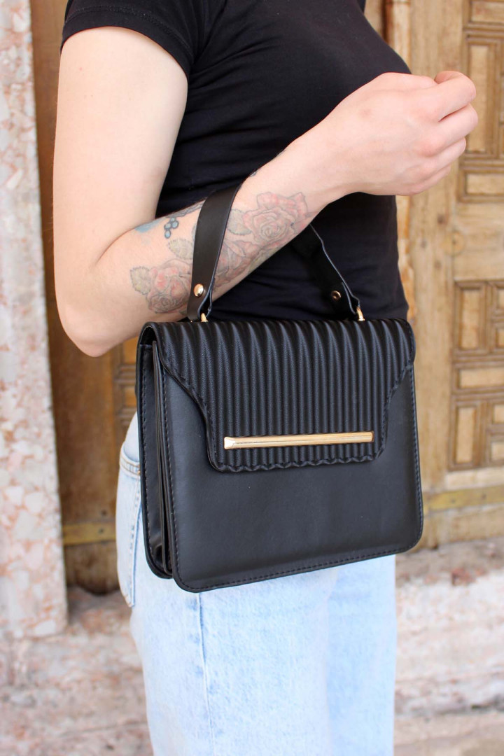 

Клатч женский OZGURUM 978CA8161, пудровый (доставка из-за рубежа), 978CA8161