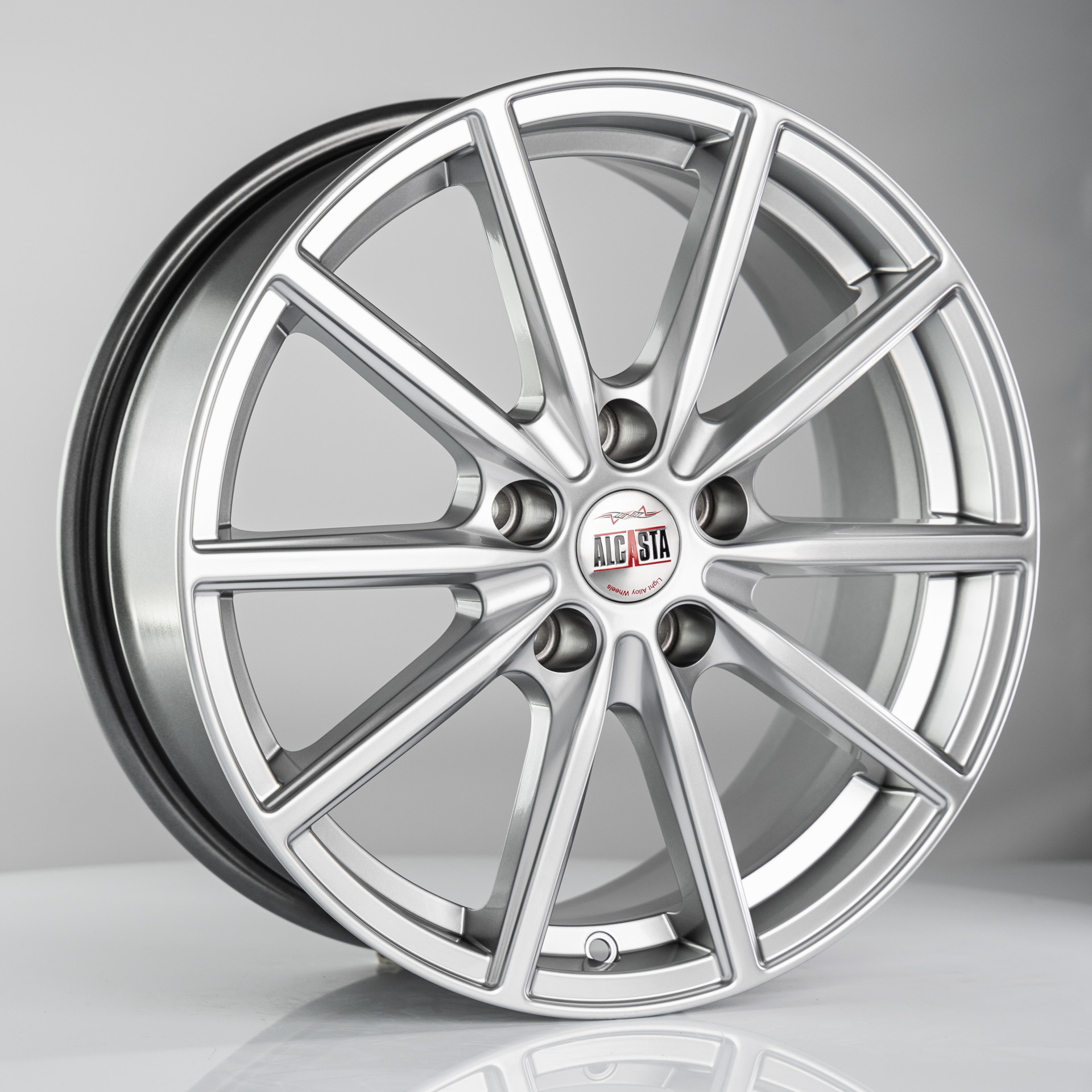 

Колесный диск ALCASTA M61 7x17/5x114.3 ET39 D60.1 HS