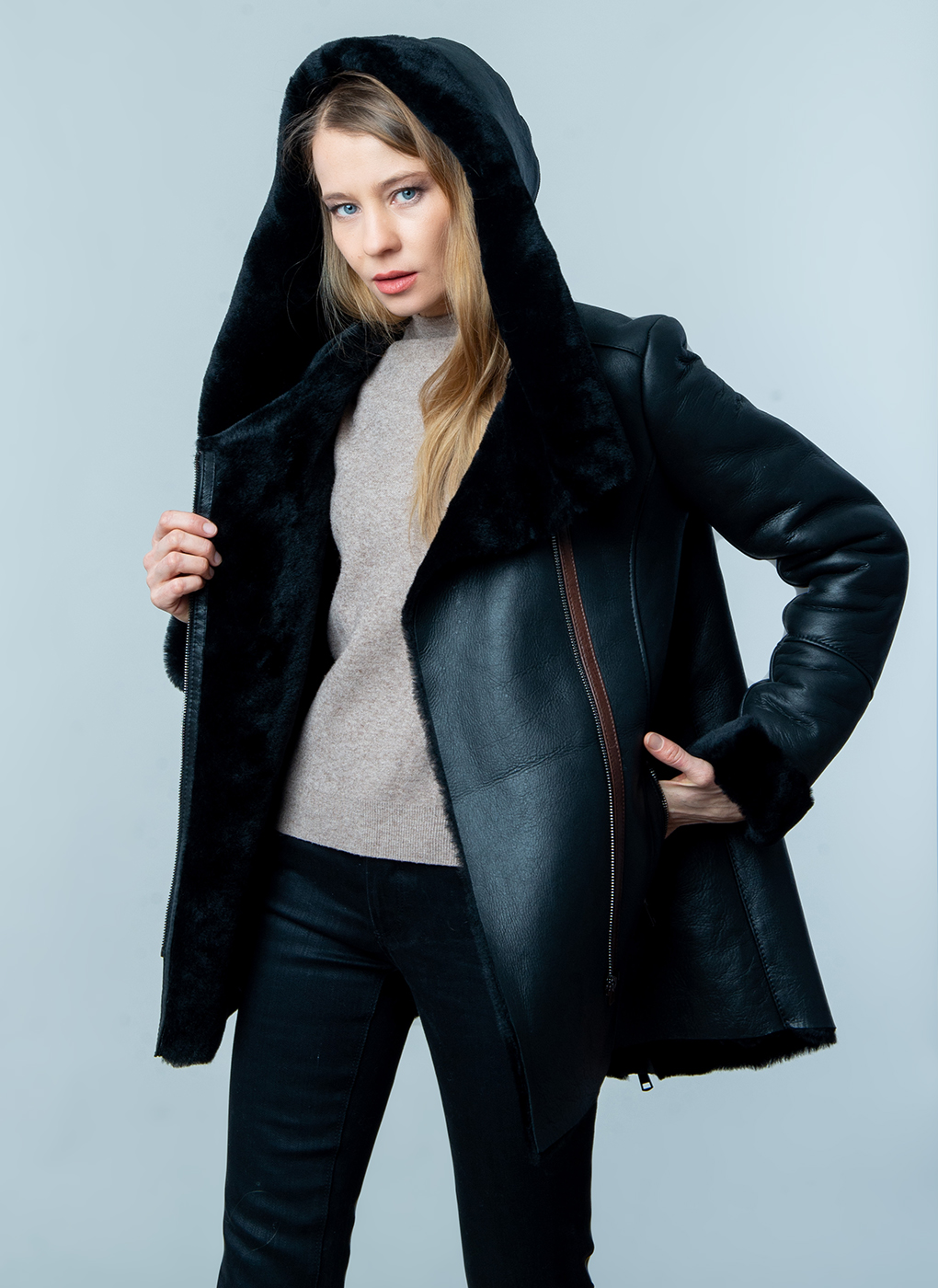 

Дубленка женская Imperiafabrik 58513 черная 48 RU, 58513