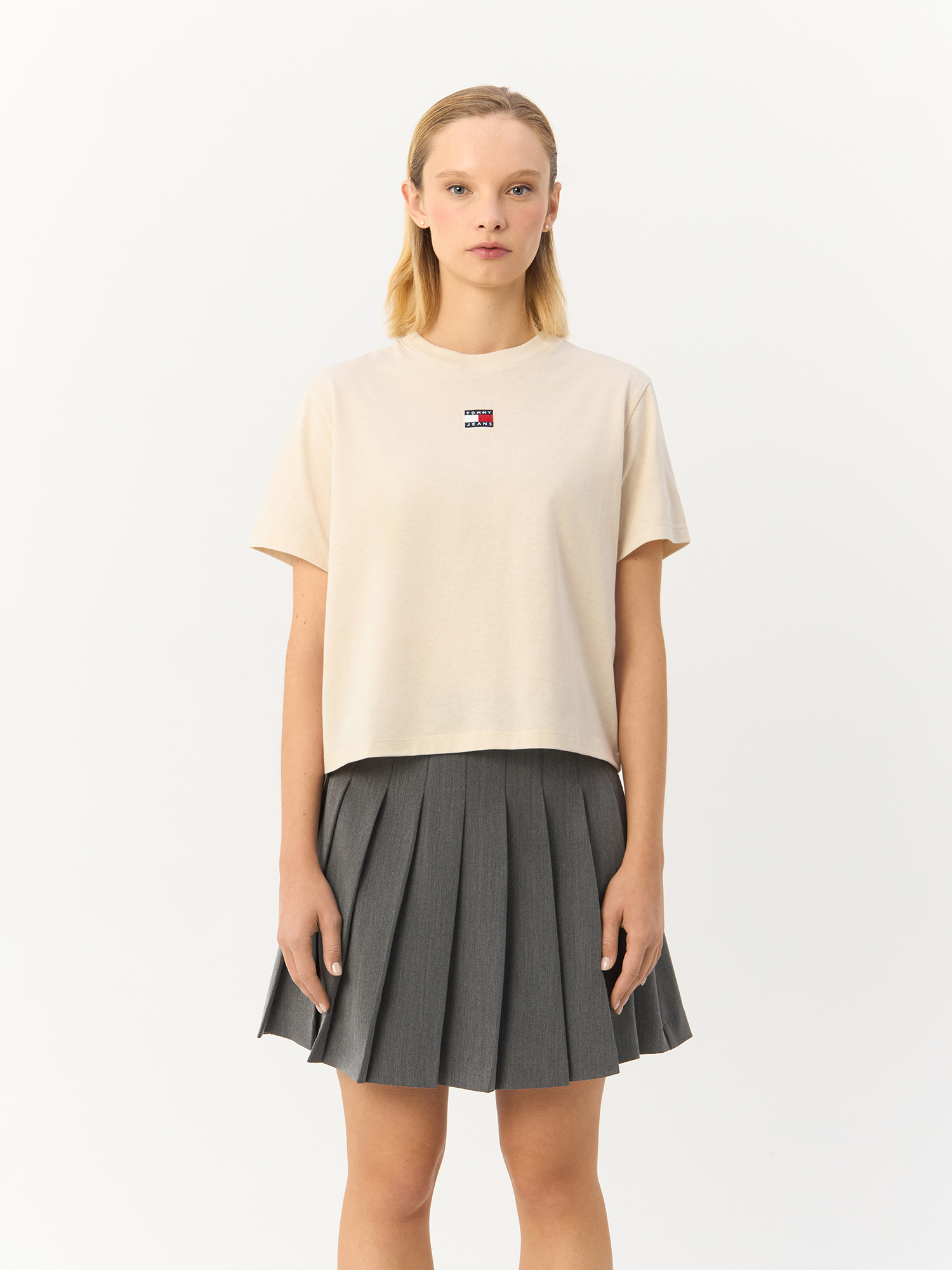 

Футболка женская Tommy Jeans DW0DW17391 бежевая XL, Бежевый, DW0DW17391