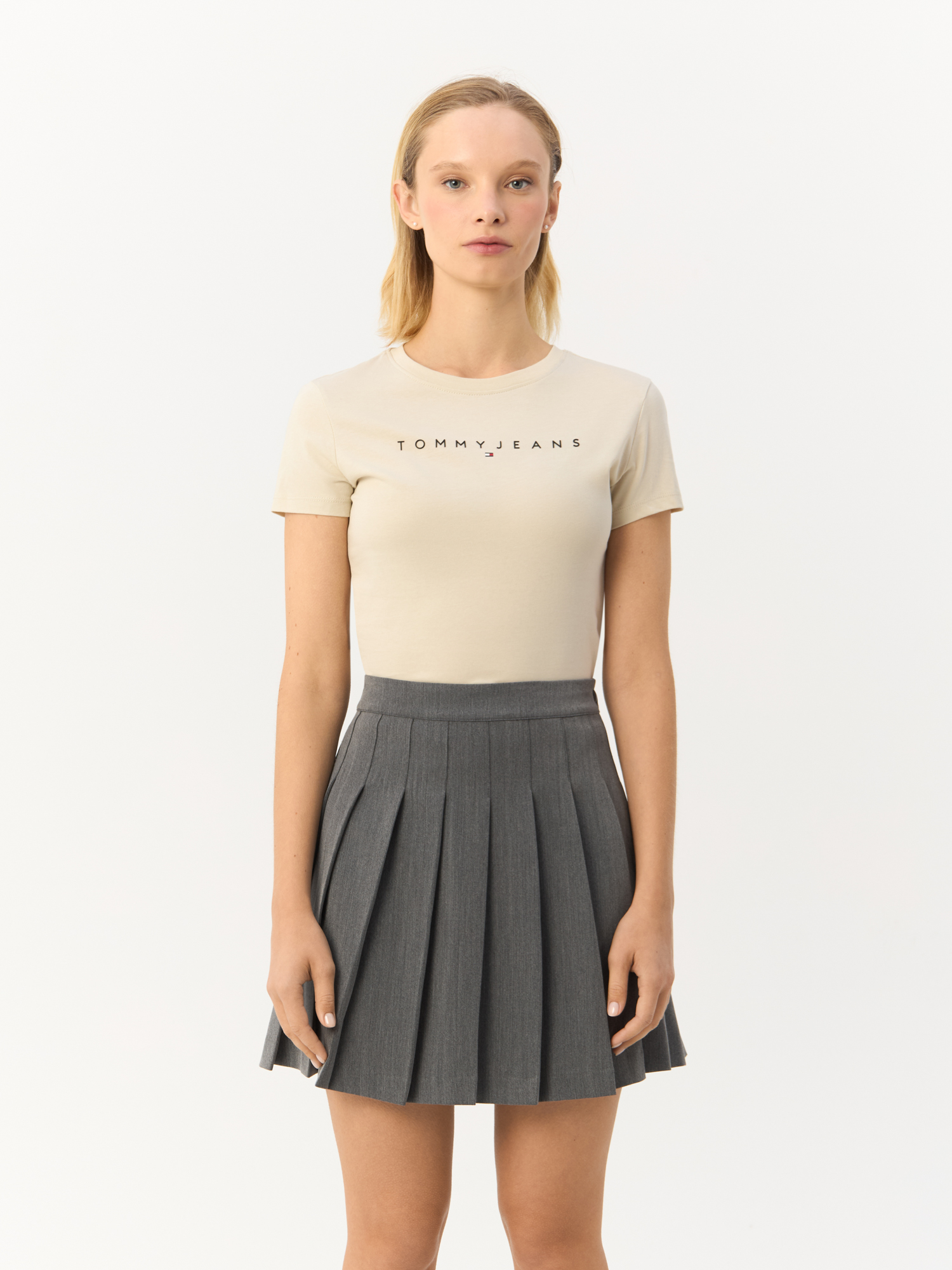 

Футболка женская Tommy Jeans DW0DW18398 бежевая XS, Бежевый, DW0DW18398