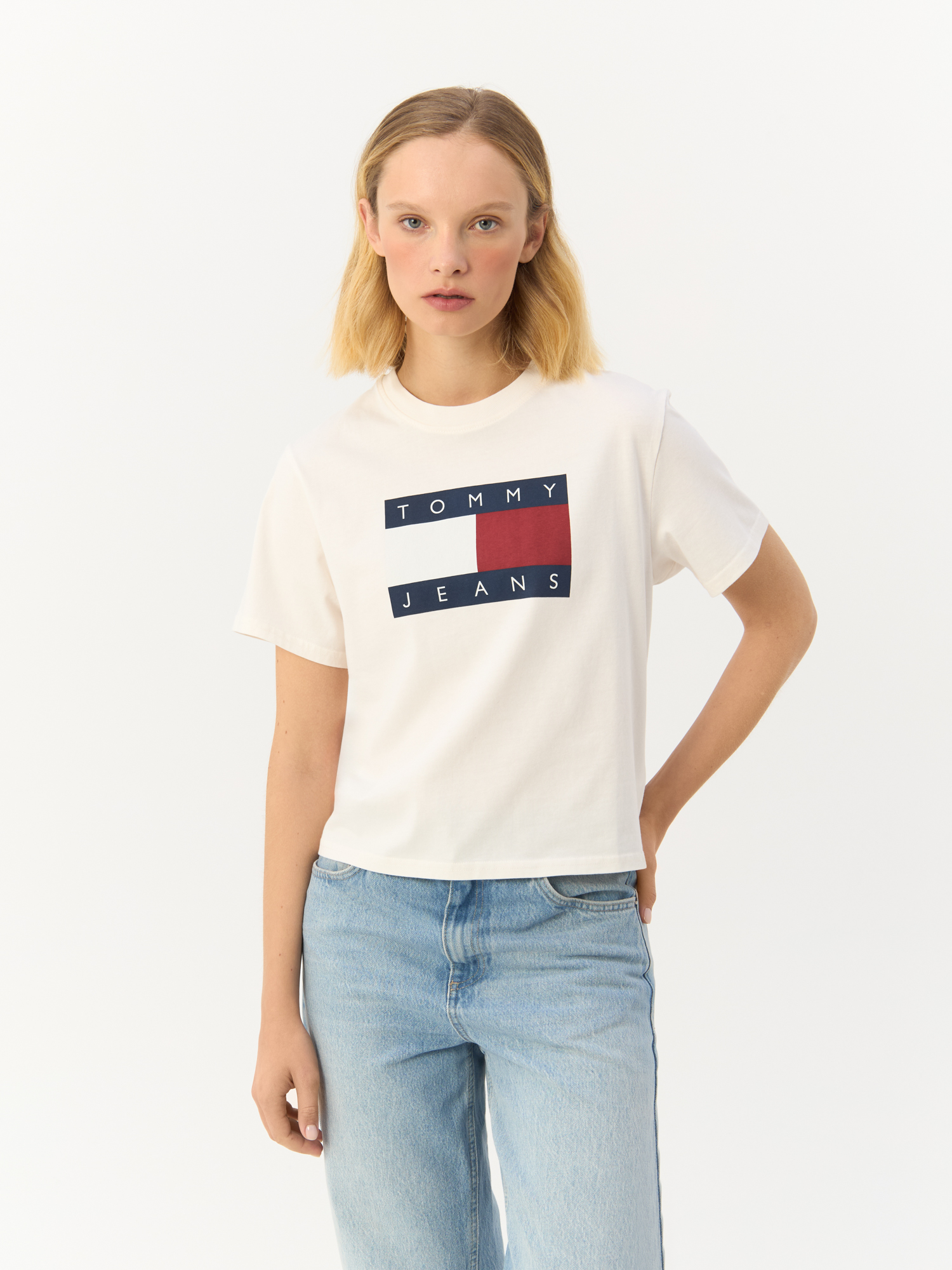 

Футболка женская Tommy Jeans DW0DW18629 белая XL, Белый, DW0DW18629