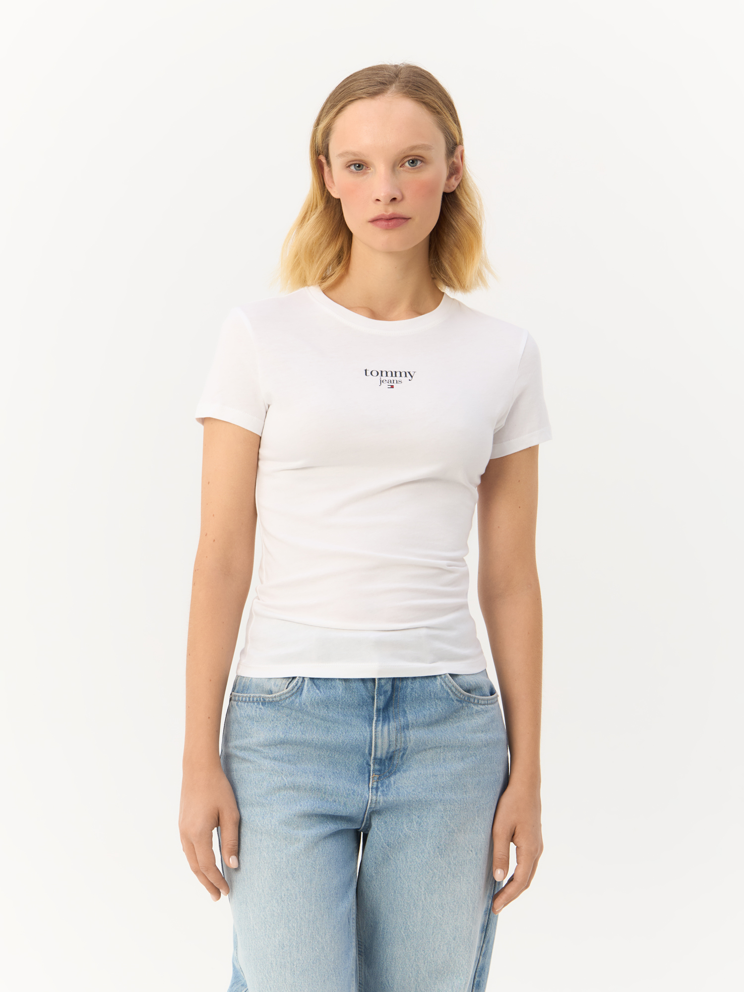 Футболка женская Tommy Jeans DW0DW18397 белая M