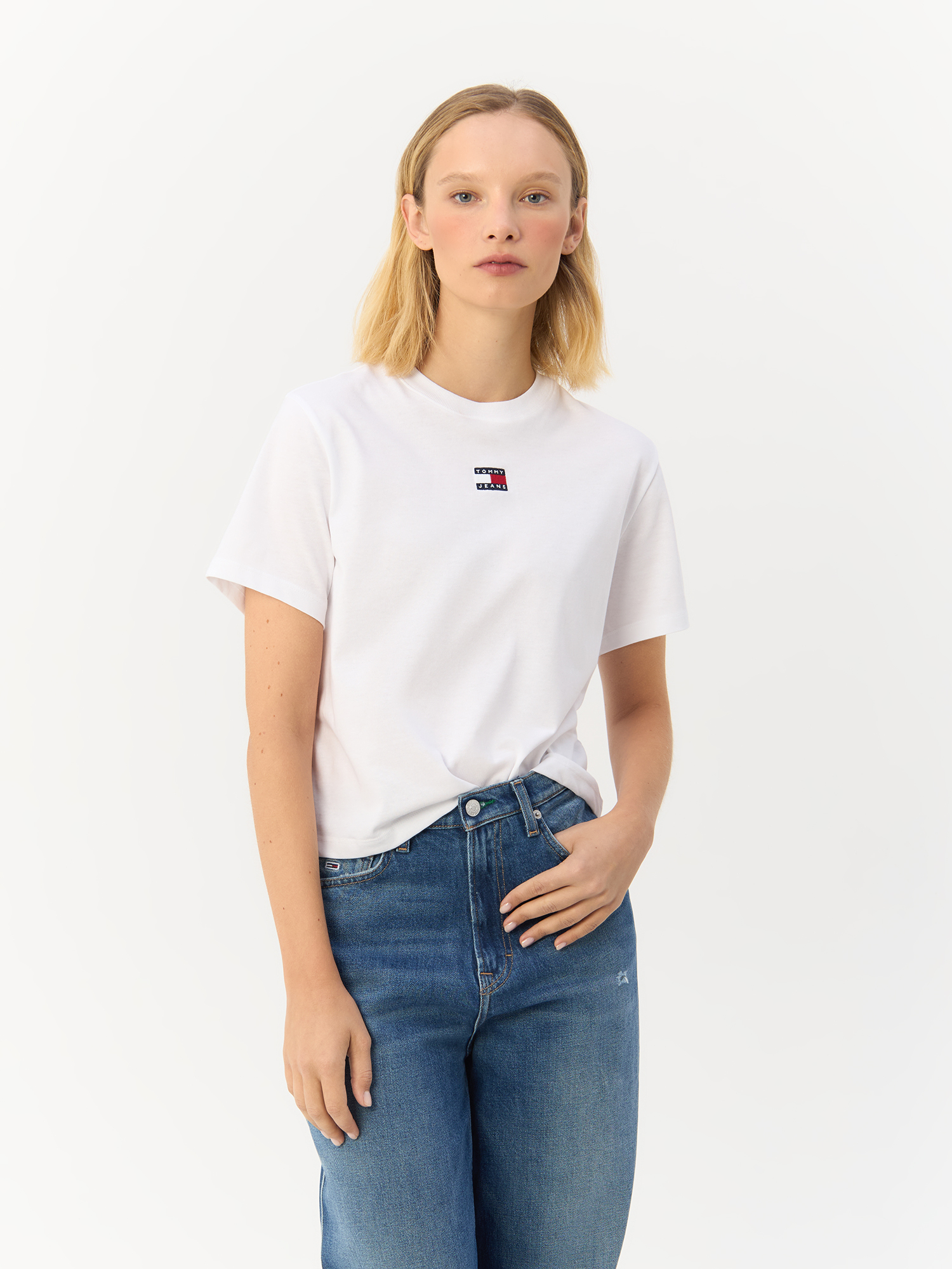 

Футболка женская Tommy Jeans DW0DW17391 белая S, Белый, DW0DW17391