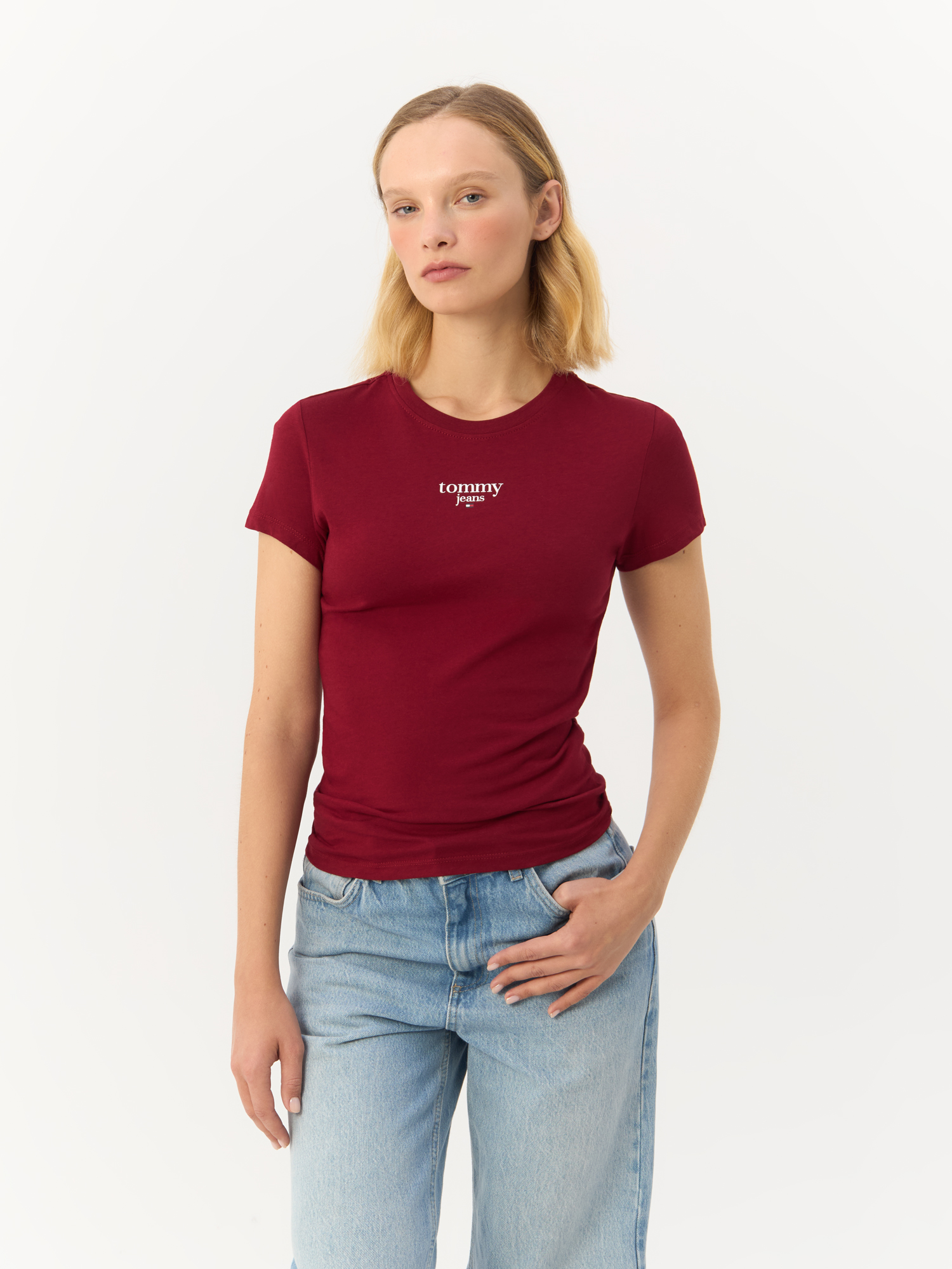 

Футболка женская Tommy Jeans DW0DW18397 красная S, Красный, DW0DW18397