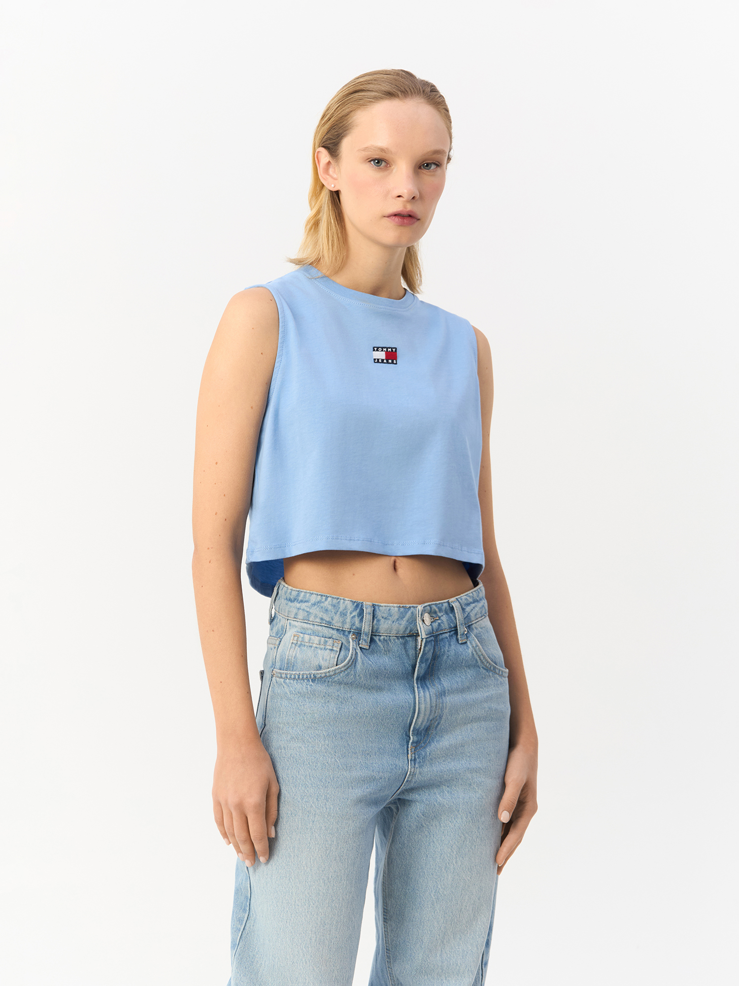 

Футболка женская Tommy Jeans DW0DW18422 синяя XS, Синий, DW0DW18422