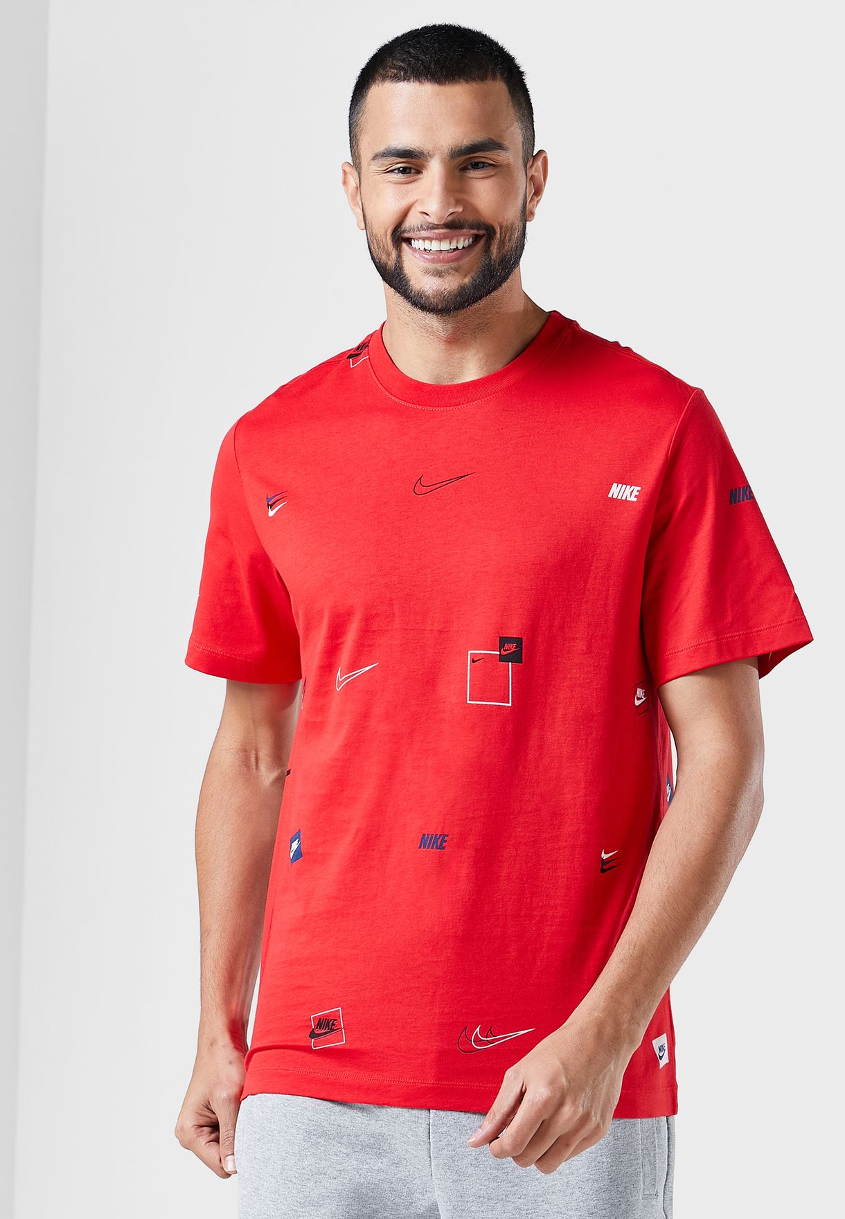 

Футболка мужская Nike Sportswear 12 Month Logo Tee DN5246-657 красная M, Красный, Sportswear 12 Month Logo Tee