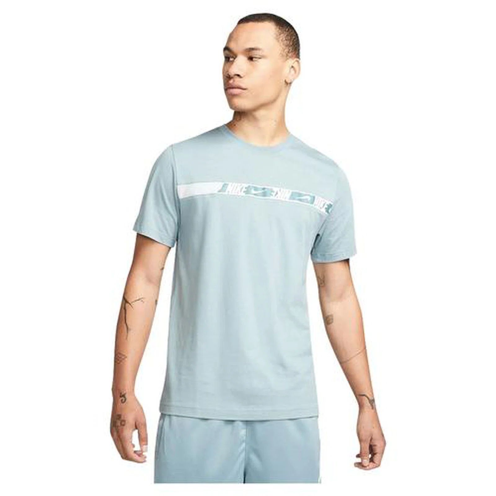 Футболка мужская Nike DM4675-015 голубая XL