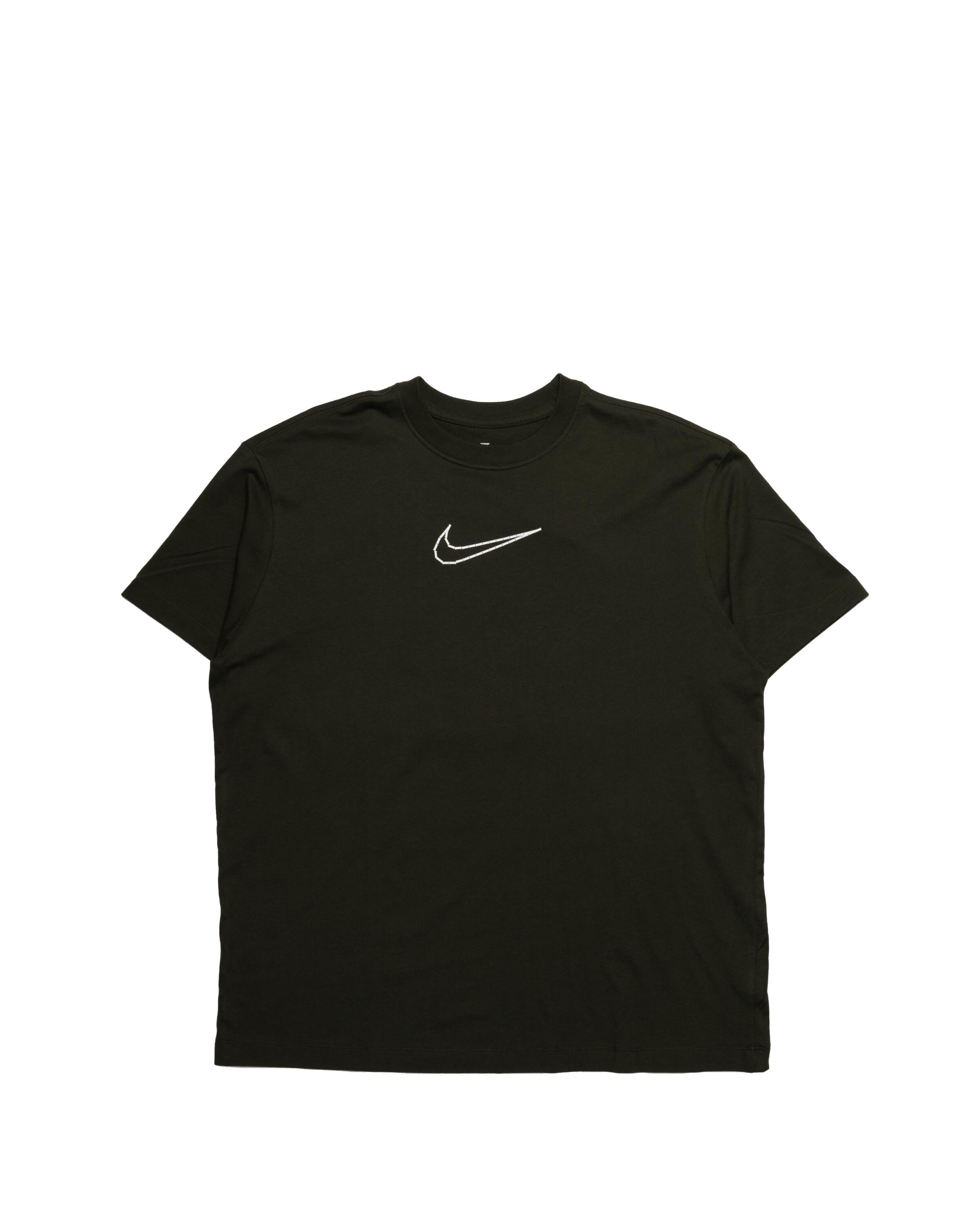 Футболка женская Nike DQ3305-355 черная L