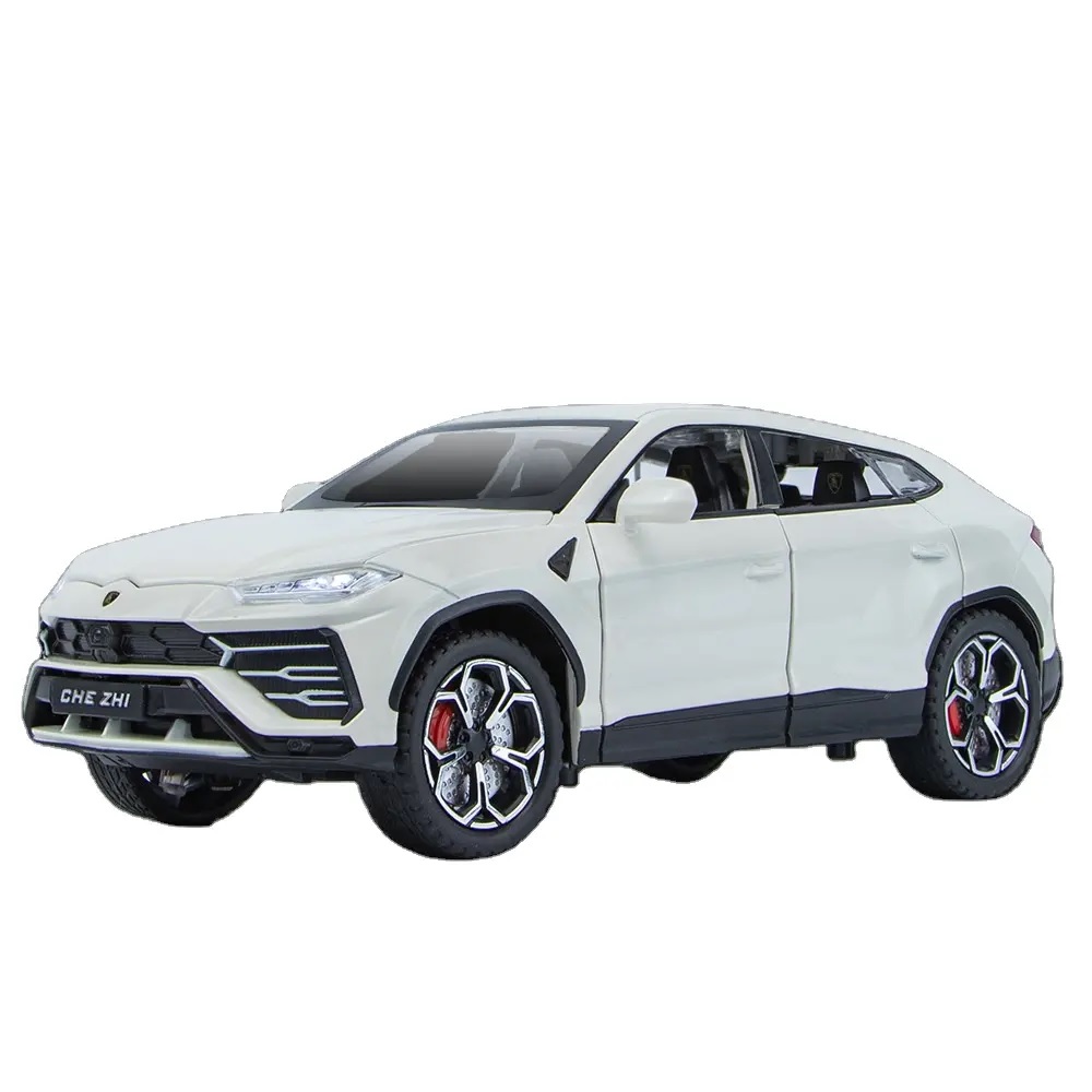 Игрушечная машинка Che Zhi Lamborgini Urus дым, свет, звук, поворот колес 1:24, белый