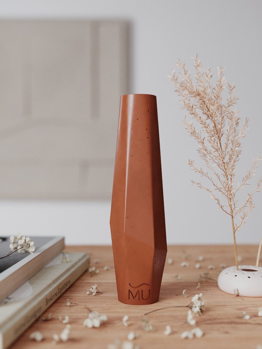 фото Декоративная ваза musko home megan xs 20 см бетон шоколадная глянцевая