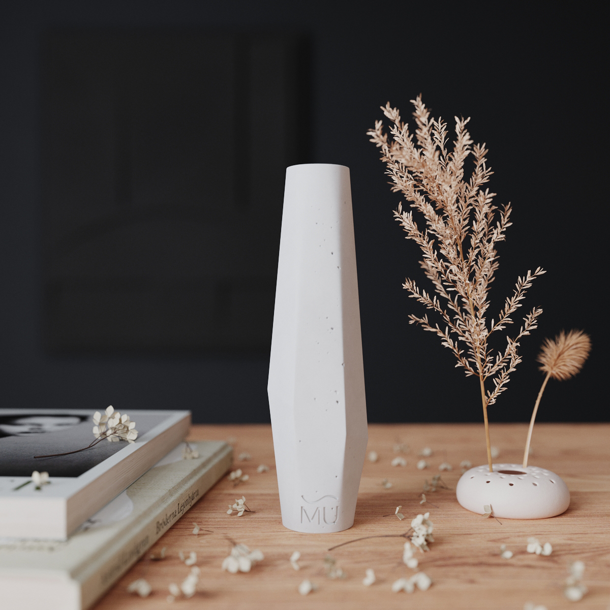 фото Декоративная ваза для цветов и сухоцветов megan xs, 20 см белая матовая musko home