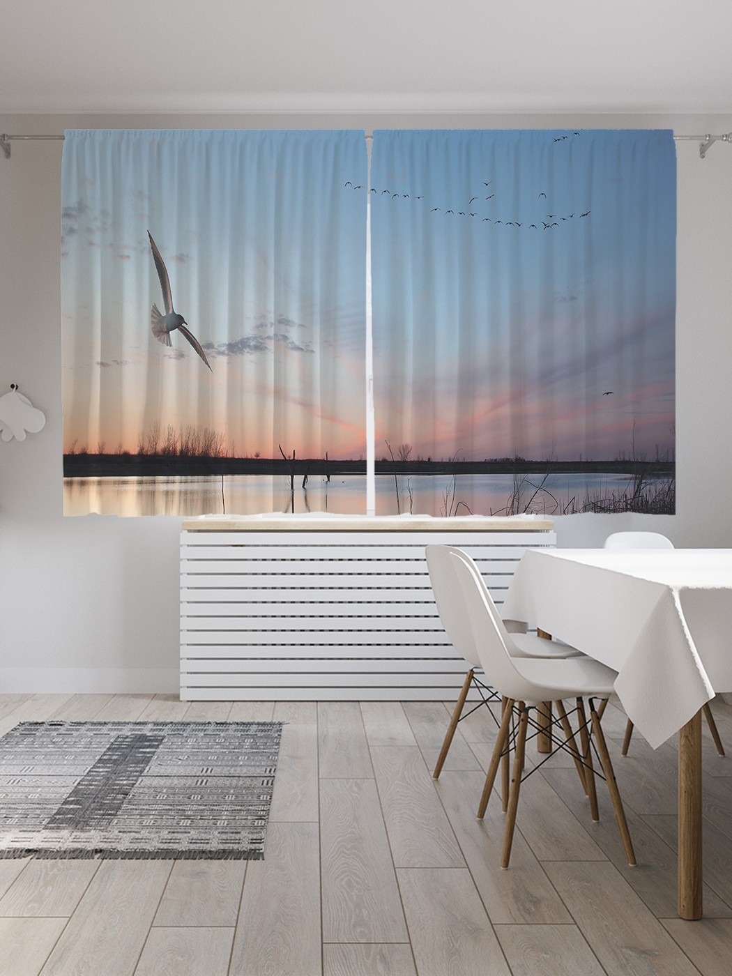 

Классические шторы JoyArty "Чайка над озером", серия Oxford DeLux, 2 полотна 145x180 см, Чайка над озером