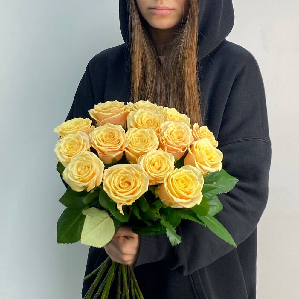 

Букет из 15 роз Беллини Buy buket B1560