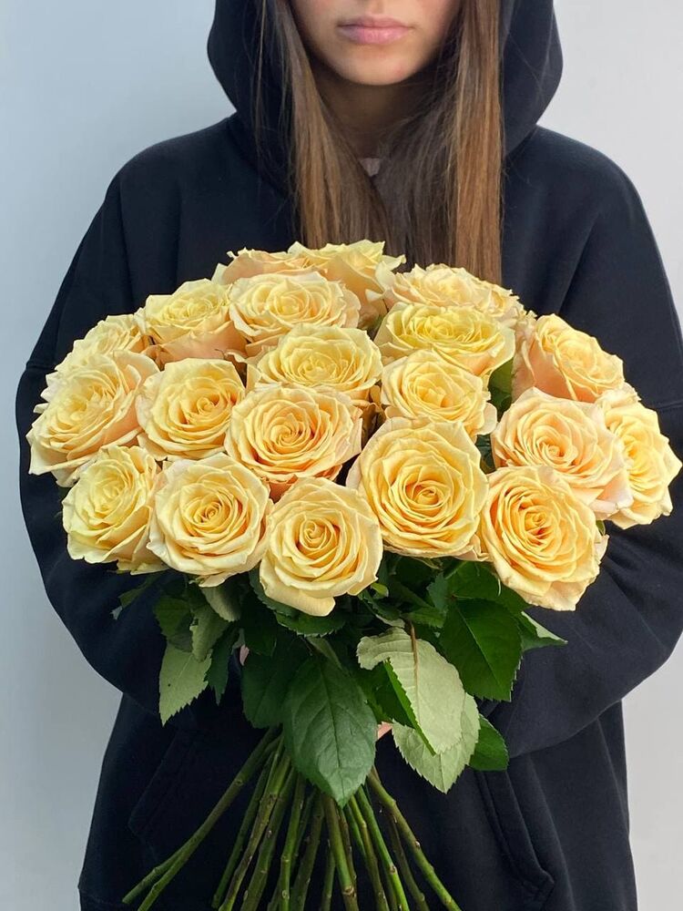 

Букет из 21 розы Беллини Buy buket B2150