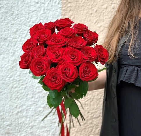 

Букет из 15 красных Роз Buy buket K1550