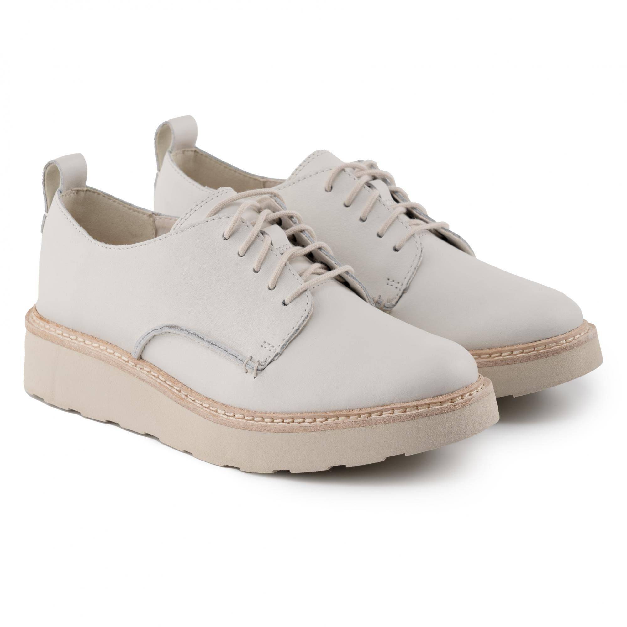 

Полуботинки женские Clarks Trace Walk 26150223 бежевые 40 EU, Trace Walk 26150223