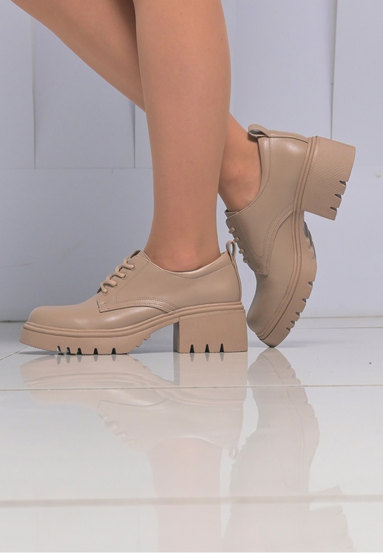 

Полуботинки женские T.Taccardi K1036LC-4JA бежевые 40 RU, Бежевый, K1036LC-4JA