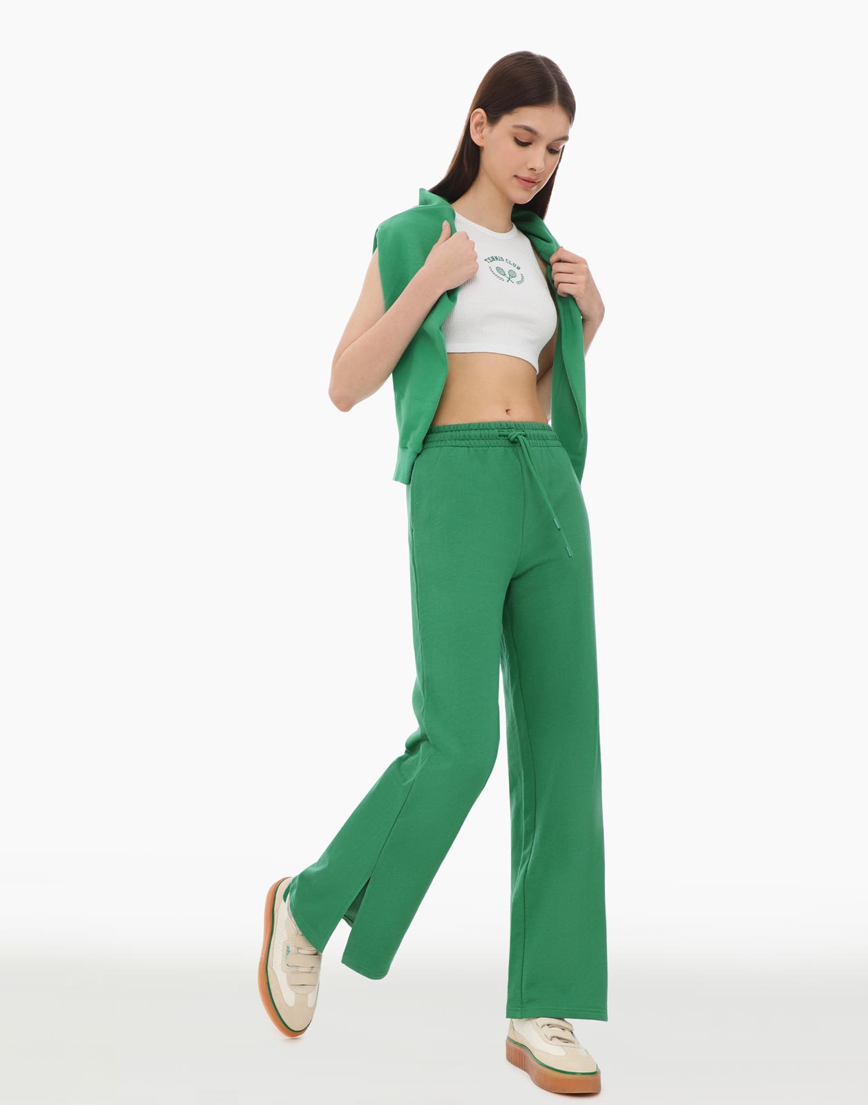 Брюки женские Gloria Jeans GAC020237 зеленые XS/164