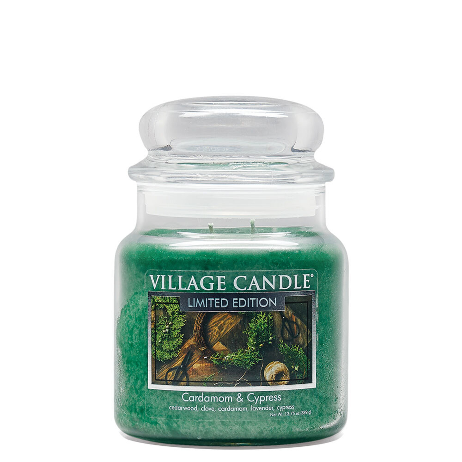 фото Ароматическая свеча village candle "кардамон и кипарис", средняя