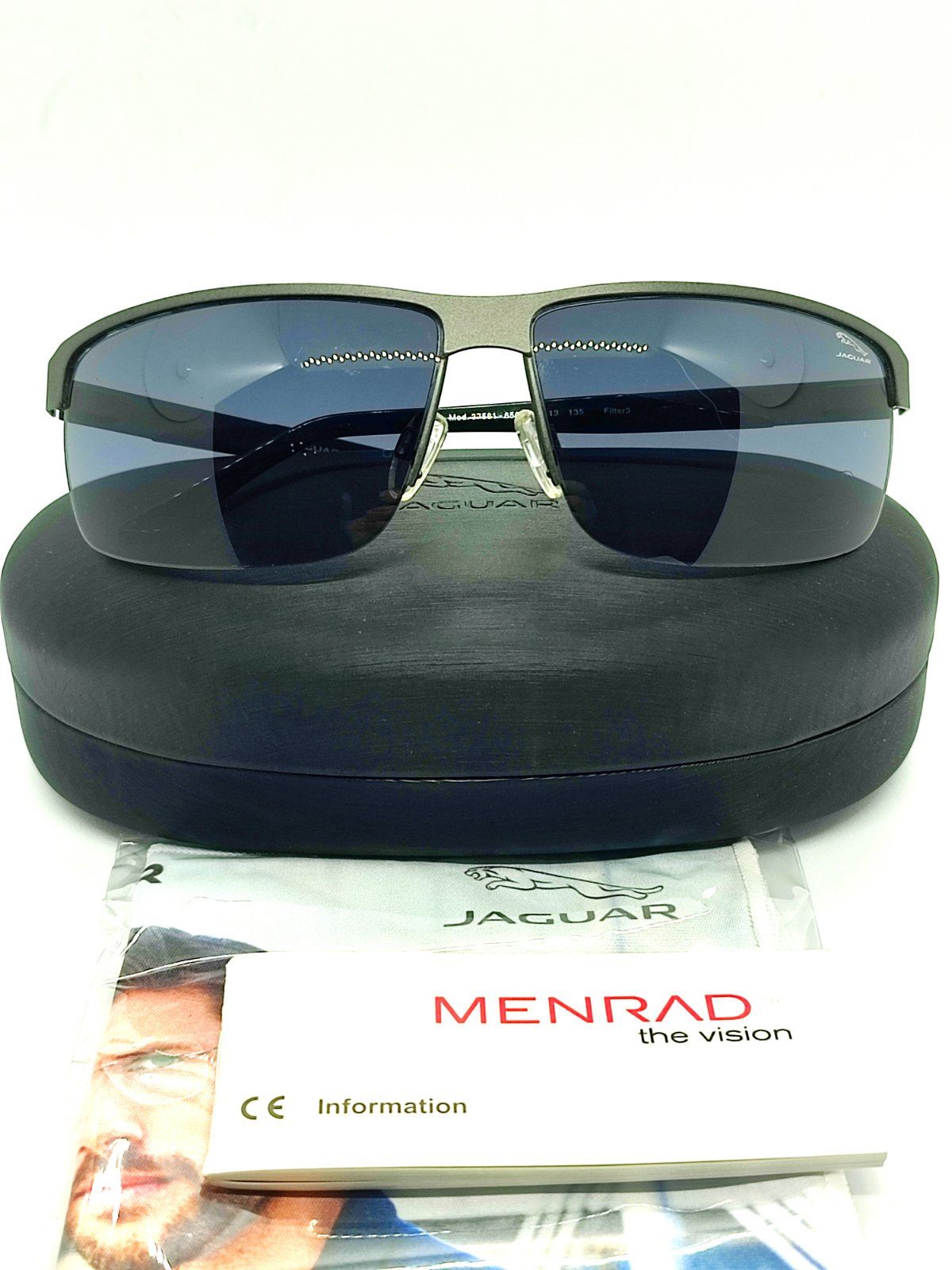 Солнцезащитные очки мужские Jaguar 37561 черные