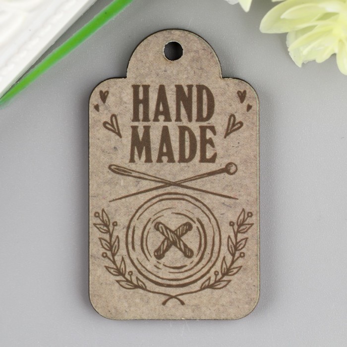 

Бирка "Hand Made с пуговкой" 5 см х 3 см х 0,3 см, Бежевый, Бирки из фанеры