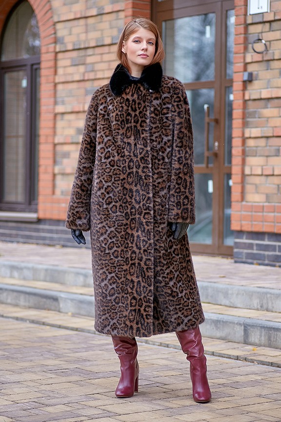 Шуба женская Кировская Меховая Фабрика 1769637513 коричневая 42 RU