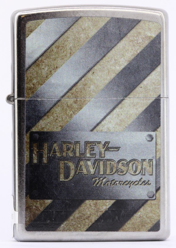 

Бензиновая зажигалка Zippo 207HD Metall Striped Street Chrome, 207HD Metall Striped