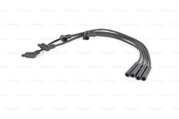 

Комплект проводов зажигания BOSCH 0 986 357 098
