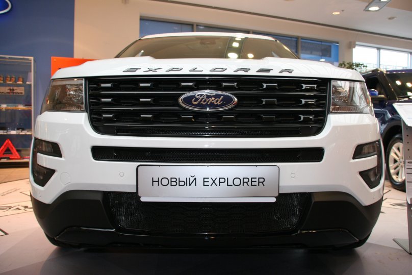 фото Сетка на бампер внешняя для ford explorer 2015-2018, 3 шт., черная, 15 мм arbori