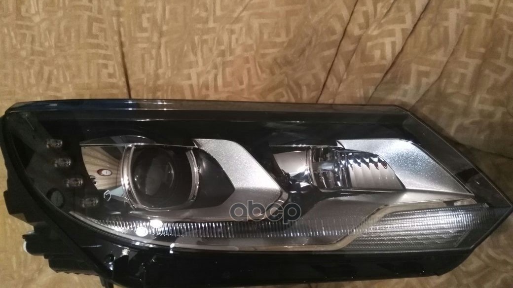 

Фара Передняя VAG 5N1941754B