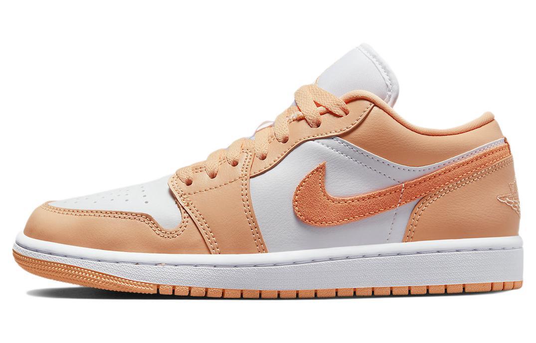 

Кеды унисекс Jordan Air Jordan 1 Low Sunset Haze оранжевые 35.5 EU, Оранжевый, Air Jordan 1 Low Sunset Haze