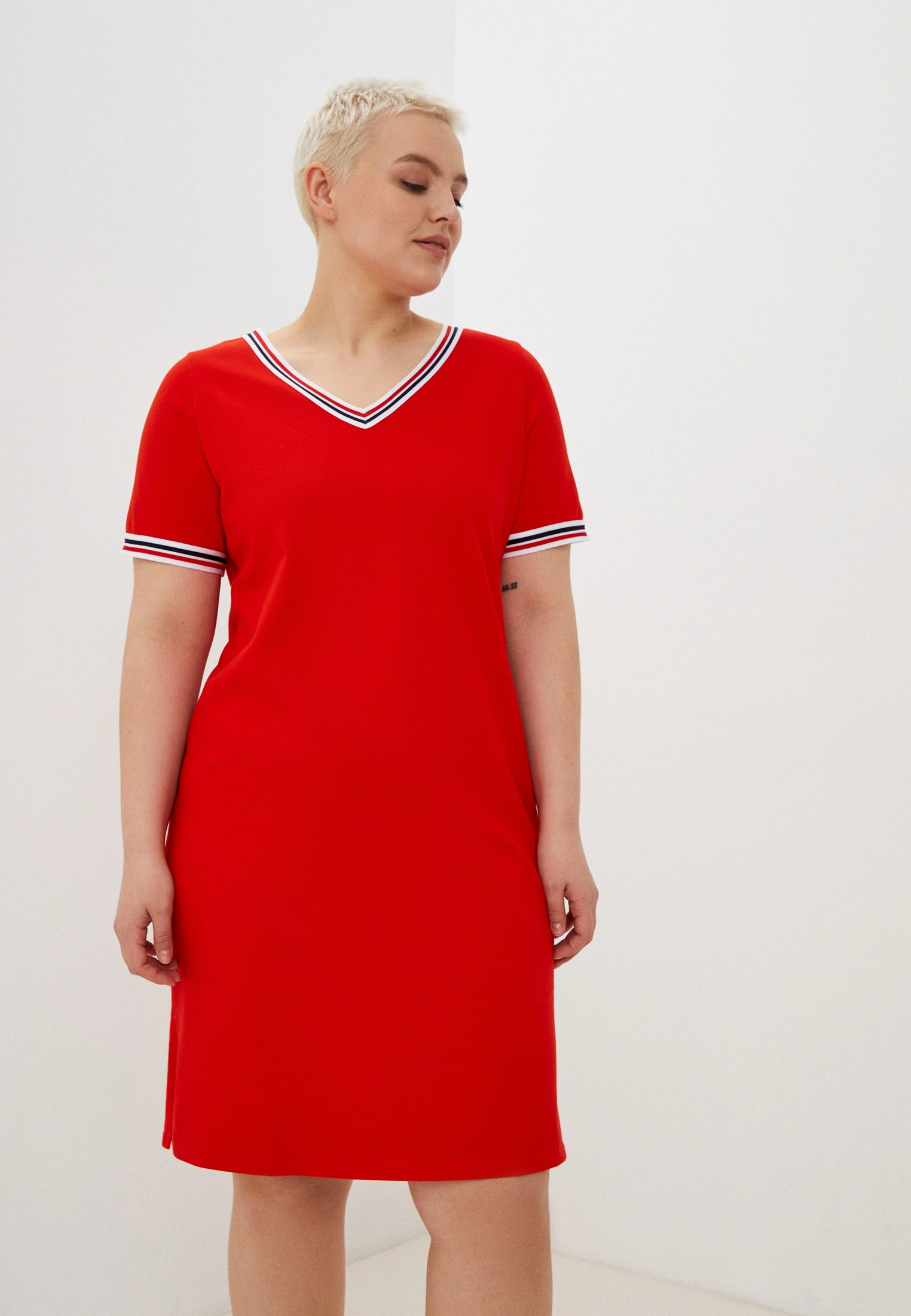

Платье женское ZAVI 0276 красное 44/170, 0276