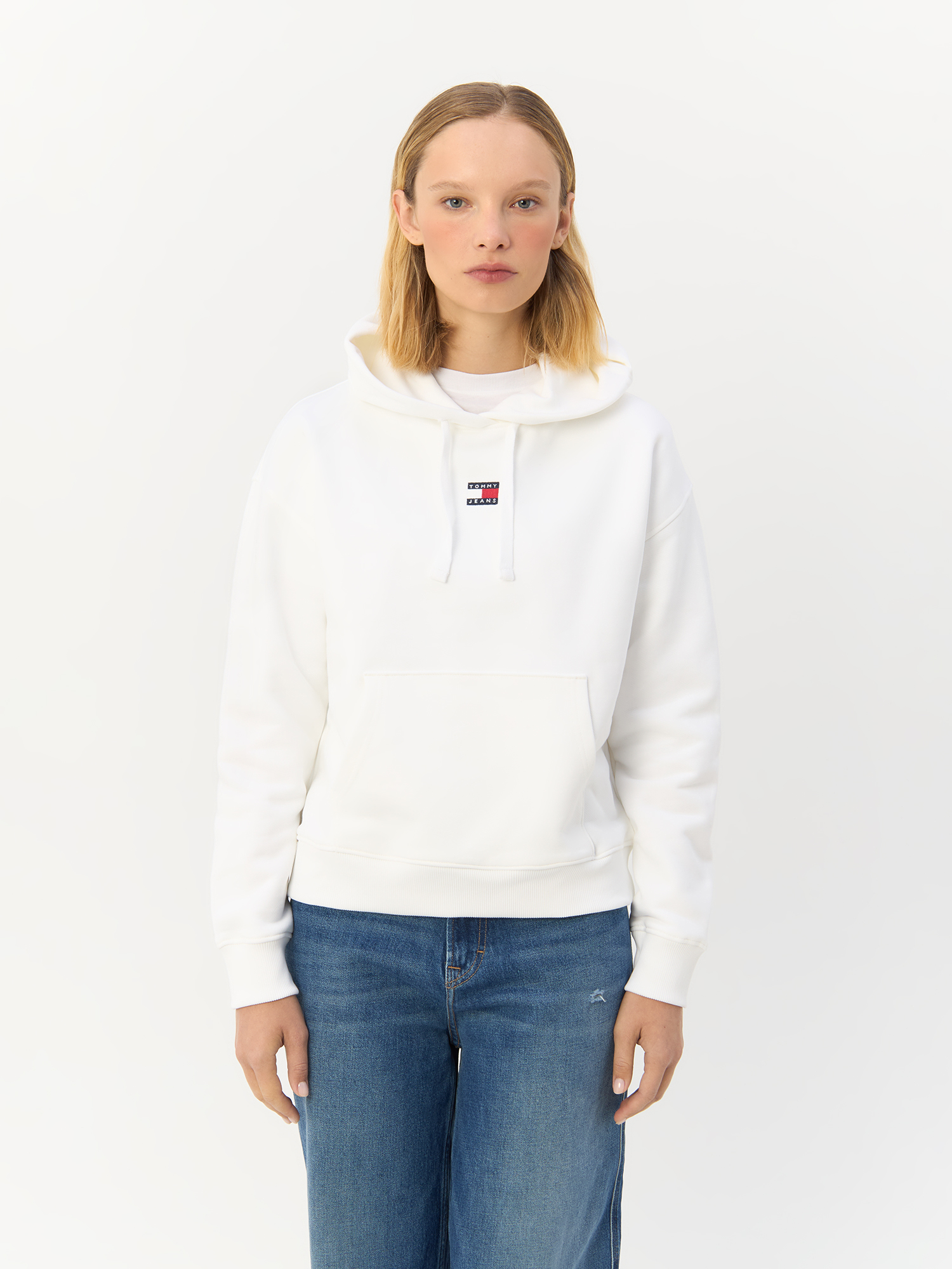 

Худи женское Tommy Jeans DW0DW17326 белое XXS, Белый, DW0DW17326