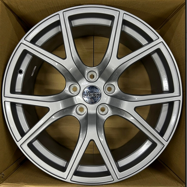 

Колесный диск AY S136 9x20/5x127 D71.5 ET38