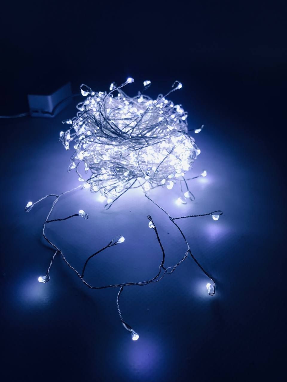 Световая гирлянда новогодняя LED Нить с бахромой 15318 12 м белый холодный