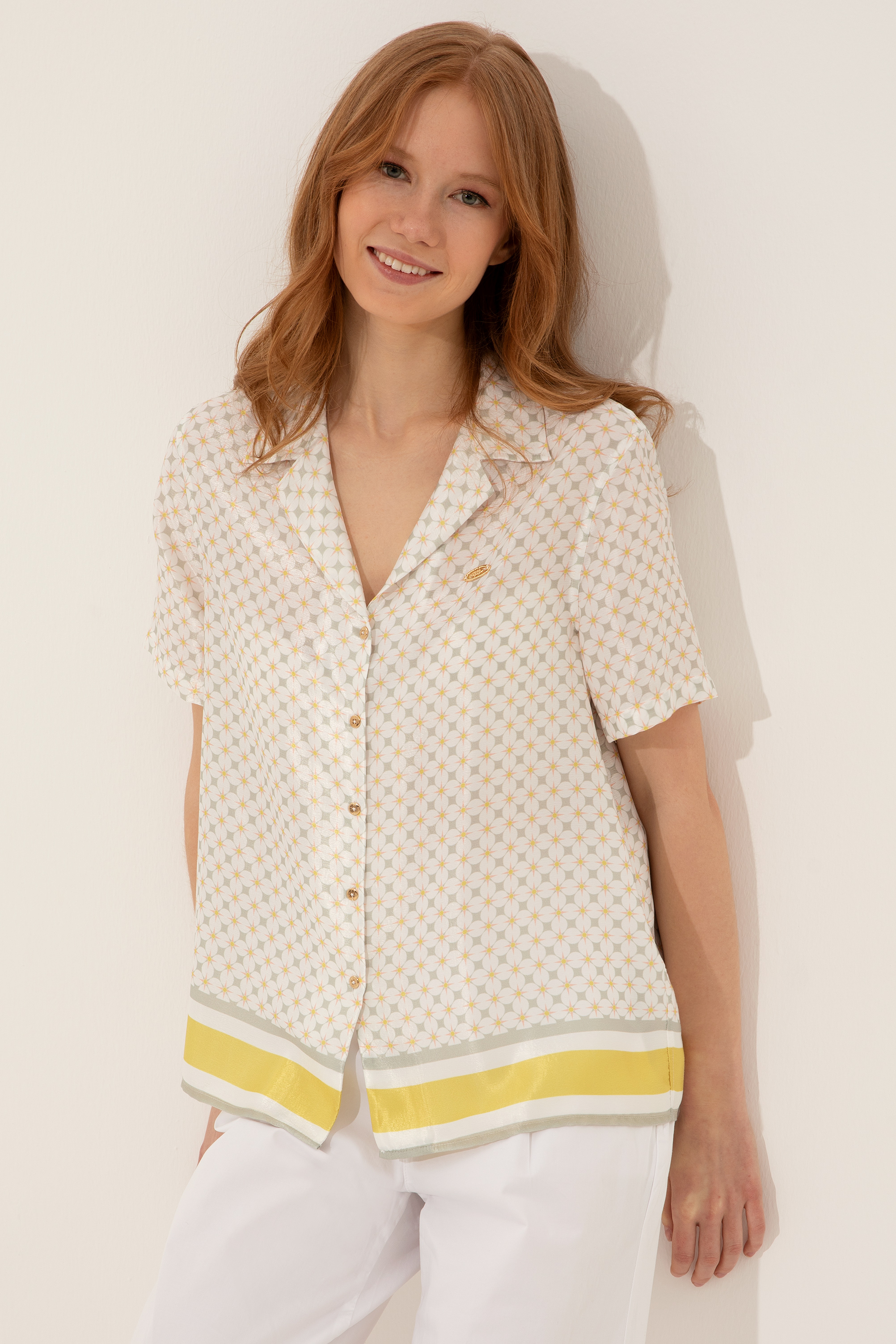 

Блуза женская U.S. POLO Assn. G082SZ0040AUCUBA бежевая 40, Бежевый, G082SZ0040AUCUBA