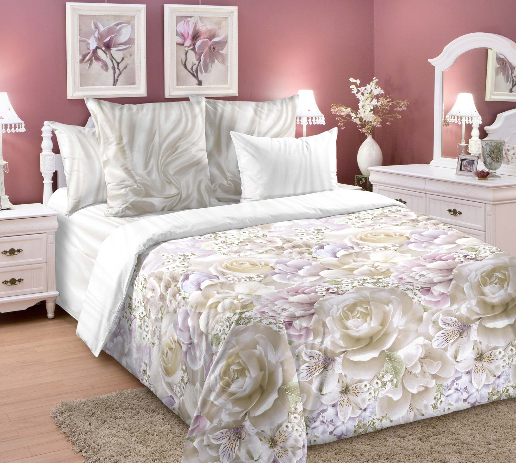 

Постельное белье Знакомство 3, сатин, Евро, 4 наволочки 70х70 и 50х70, Цветы круп сатин евростанд