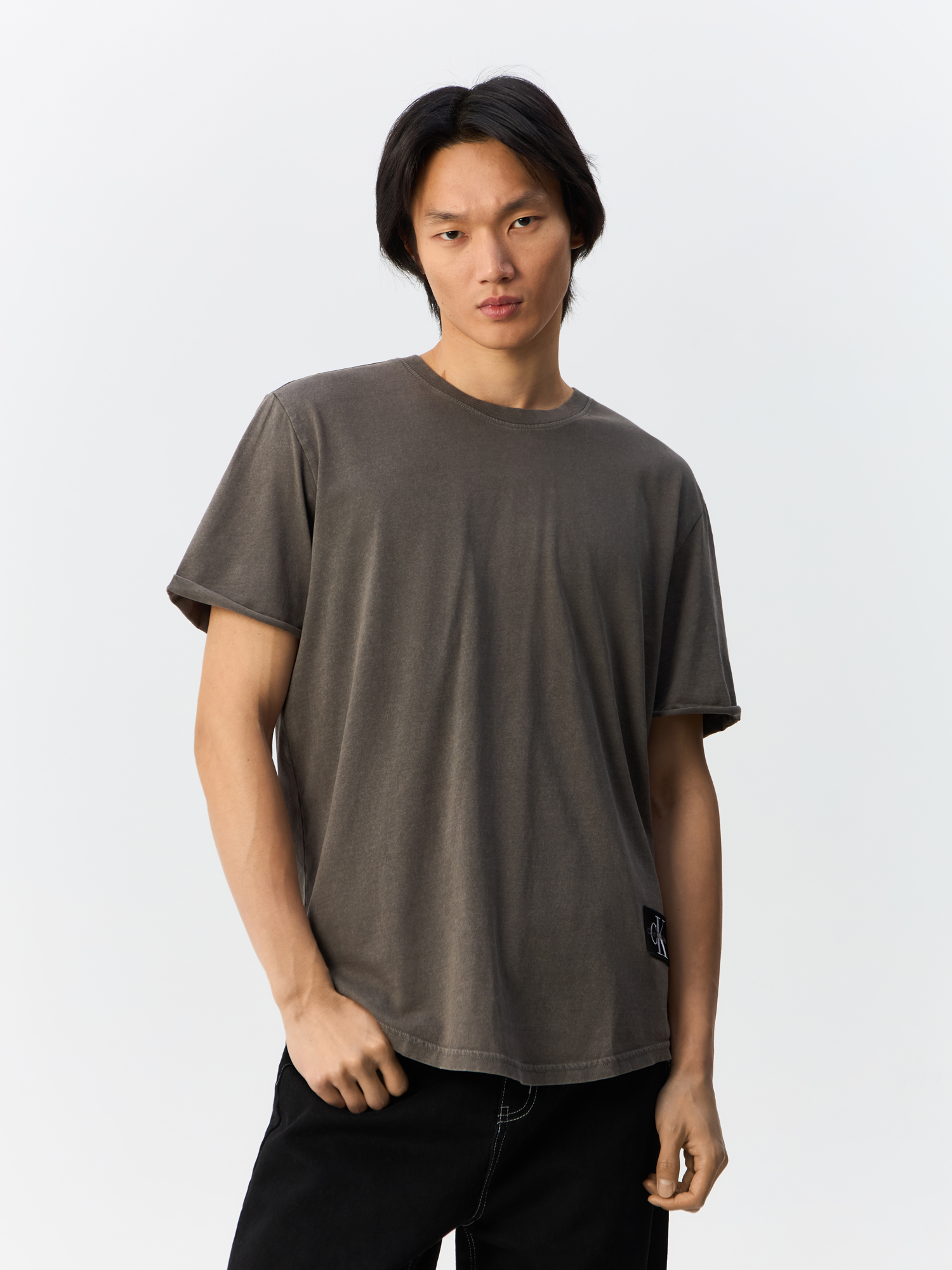 

Футболка мужская Calvin Klein Jeans J30J325207 серая XS, Серый, J30J325207