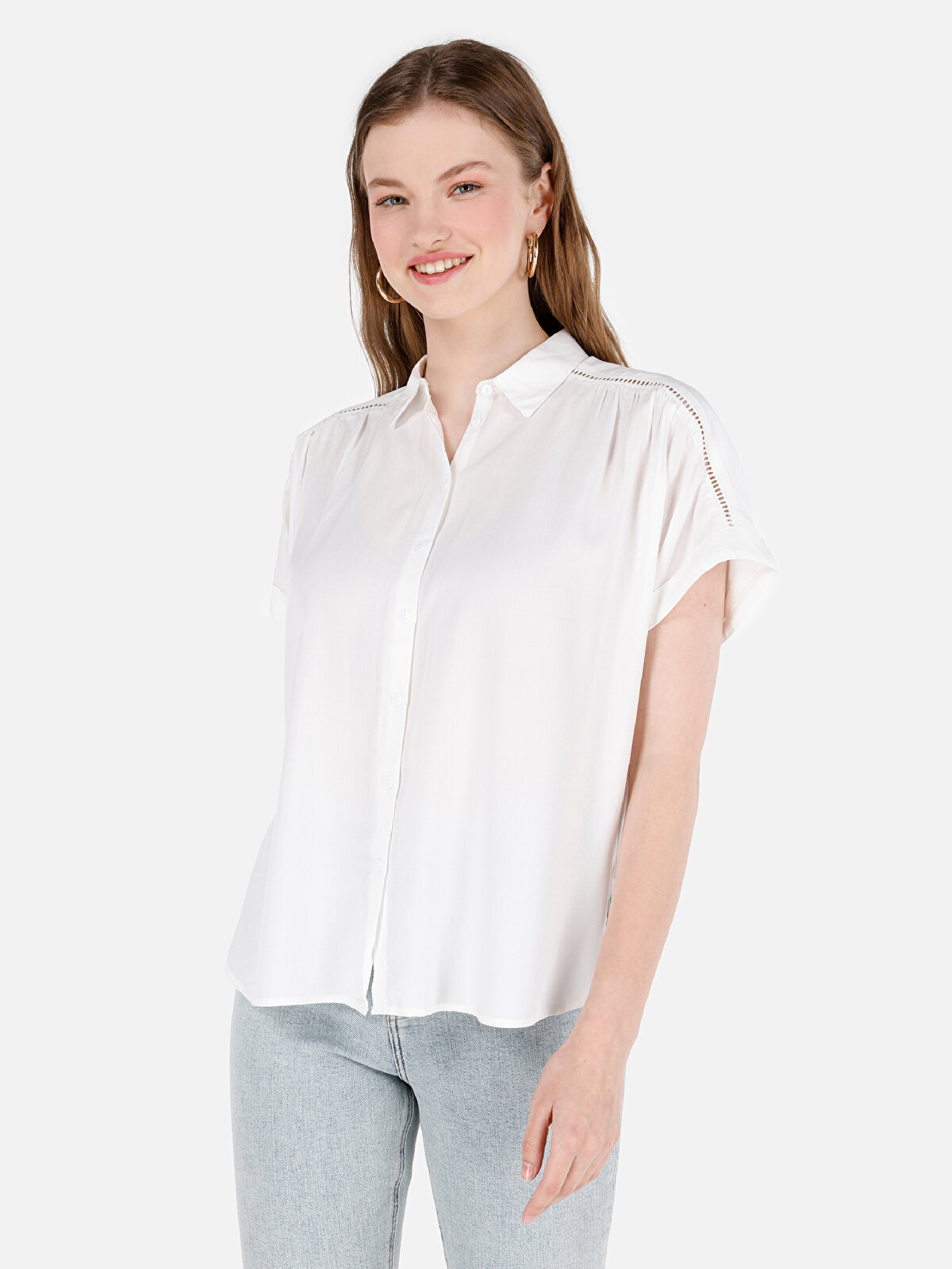 

Блуза женская Colin's CL1068884 белая XS, Белый, CL1068884