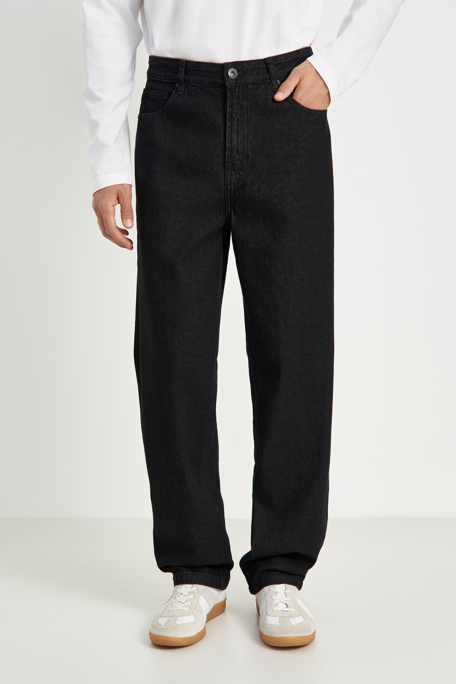 

Джинсы мужские Finn Flare FAE25010 черные W42/L34, Черный, FAE25010