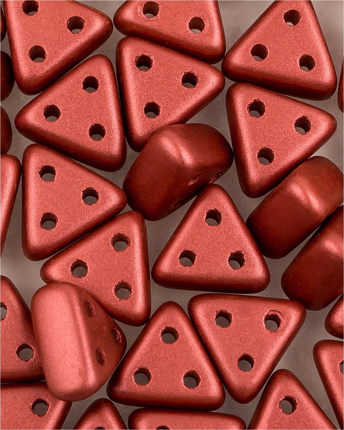 

Чешские бусины Emma beads, размер 6,5х3 мм Alabaster Metallic Red, 15 гр, Красный, Emma Beads